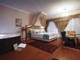 Hotel Actum كراني